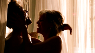 Mircea Monroe scena nuda in Into the Blue 2 (2009)