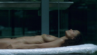 Thandie Newton'un Westworld'deki çıplak sahnesi s01e05 (2016)