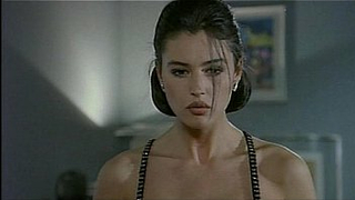 Monica Belluci (actriz italiana) en La riffa (1991)