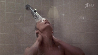 Michelle Pfeiffer nude, butt scene in Into the Night (1985)