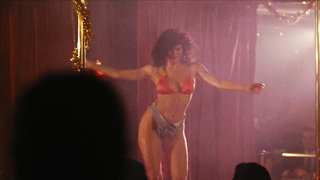 Paula Tricky striptiz, sahne - Maniac Cop 2 (1990)