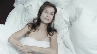 Isabelle Huppert nue, Laurence Ursino nue , Vidéo nue de Abus de faiblesse (2013)