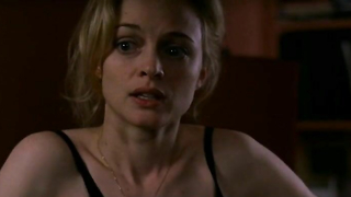 Heather Graham nua, cena de sexo de Adrift in Manhattan (2007)