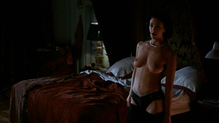 Asia Argento nue, scène de sexe de B. Monkey (1998)