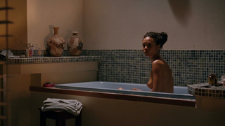 Thandie Newton desnuda, escena de sexo de Half of a Yellow Sun (2013)