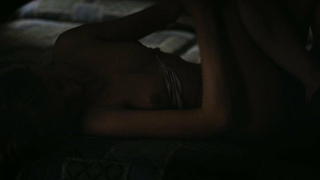 Alba Rohrwacher nue, scène de sexe de Dormant Beauty (2012)