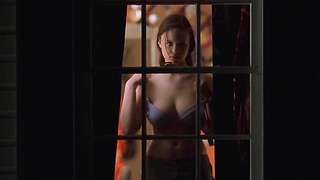 Thora Birch nuda, scena in American Beauty (1999)