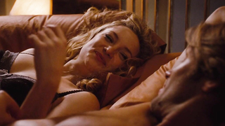 Cena de nudez com Kate Hudson nua, cena de sexo de A Little Bit of Heaven (2012)