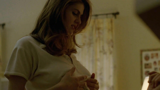 Alexandra Daddario'nun çıplak olduğu çıplak sahne, True Detective s01e02 (2014)