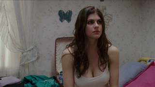 Alexandra Daddario - Lutto (2010)