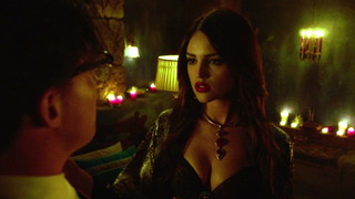 Eiza Gonzalez - Dal tramonto all'alba s01e08 (2014)