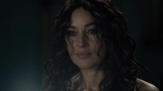 Monica Bellucci nua, cena de sexo de Manuale d'am3re (2011)