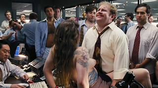 Katarina Cas desnuda, escena de sexo de El lobo de Wall Street (2013)