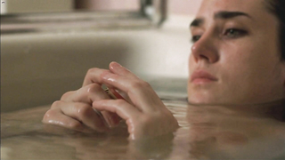 Jennifer Connelly nuda, scena di sesso da La casa di sabbia e nebbia (2003)