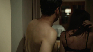 Kathryn Hahn çıplak, Öğleden Sonra Keyfi (2013) filminden seks sahnesi