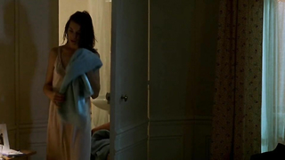 Charlotte Gainsbourg nuda, scena di sesso da Per sempre felici e contenti (2004)