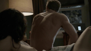 Emmy Rossum desnuda, escena de sexo de Shameless s04e01 (2014)