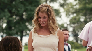 Alice Eve çıplak, Sex and the City 2 (2010) filminden seks sahnesi