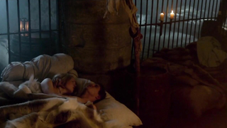 Rebecca Ferguson nuda, scena di sesso da The White Queen s01 (2013)