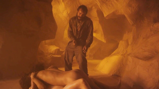 Maria Evoli e Maria Cid nude, scena di sesso da Tenemos la carne (2016)