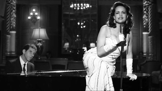 Carla Gugino - Hôtel Noir (2012)