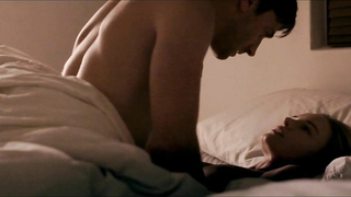 Kate Bosworth nue, scène de sexe de And While We Were Here (2012)