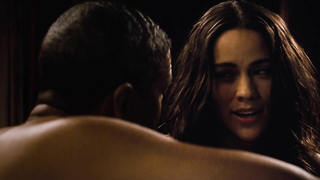 Erotische Szene von Paula Patton aus 2 Guns (2013)