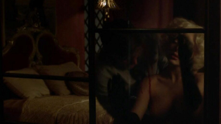 Elena Satine e Jessica Marais nuas, cena de sexo de Magic City s02e08 (2013)