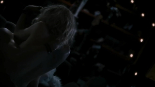 Emily Browning nuda, scena di sesso da Plush (2013)