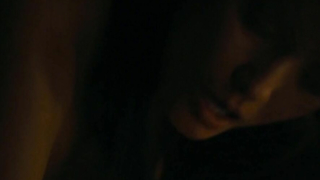 Kelly Hu nua, cena de sexo de Farmhouse (2008)