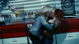 Rachel McAdams y Noomi Rapace desnudas, escena de sexo de Passion (2012)