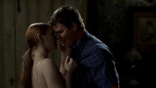 Cena erótica de Deborah Ann Woll de True Blood s02 (2009)