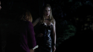 Cena erótica de Kristin Bauer de True Blood s04 (2011)