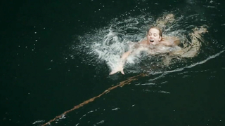 Escena erótica de Amber Heard de The River Why (2010)