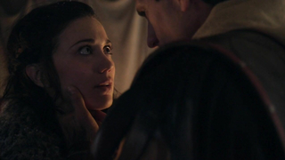 Jenna Lind nua, cena de sexo de Spartacus s03e07 (2013)