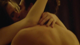 Hayley Atwell nuda, scena di sesso da Falcon s01e02 (2012)