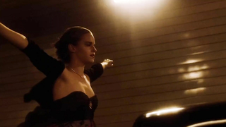 The Perks Of Being A Wallflower (2012) filminden Emma Watson erotik sahnesi