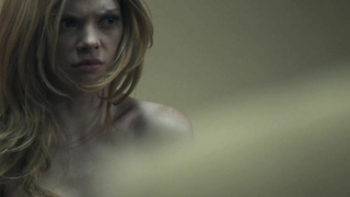 Compliance (2012) filminden Dreama Walker erotik sahnesi