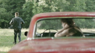 Escena erótica de Michelle Monaghan de Boot Tracks (2012)