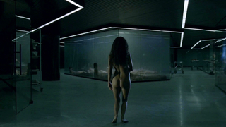 Westworld s01e02'den (2016) Thandie Newton erotik sahnesi