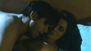 Serena Grandi desnuda, escena de sexo de Saint Tropez, Saint Tropez (1992)