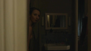 Nude video with Audrey Lamy and Victoria Olloqui scene from Tout pour etre heureux (2015)