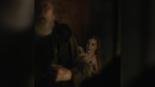 Cena erótica de Josephine Gillan de Game of Thrones s06e10 (2016)