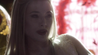 Jaime Murray çıplak, Defiance s03'ten (2015) seks sahnesi