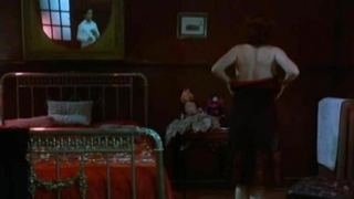 Nude video with Assumpta Serna and Marion Game scene from Dulces horas (1982)