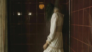 Nude video with Mar Regueras scene from Volando voy (2006)