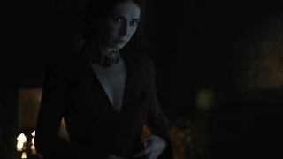 Game Of Thrones s06e01 (2016)'dan Carice Van Houten erotik sahnesi