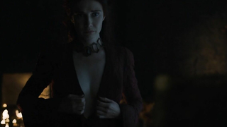 Scena erotica di Carice Van Houten da Game Of Thrones s06e01 (2016)