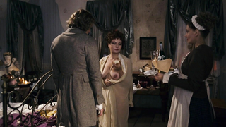 Escena erótica de Liliya Makeeva de Andersen. Vida sin amor (2006)