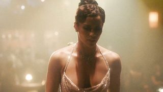 Paula Patton nue, scène de sexe d'Idlewild (2006)